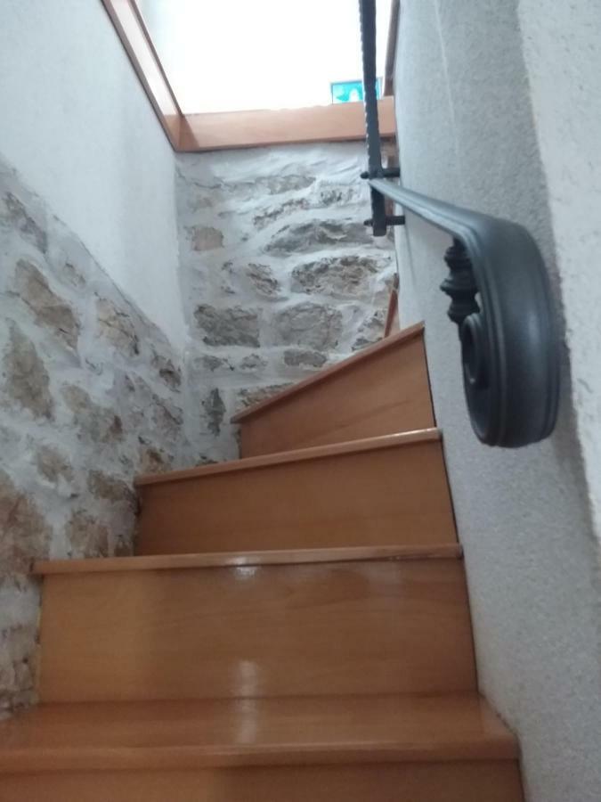 Holiday Home Jadric Osoje Exterior photo
